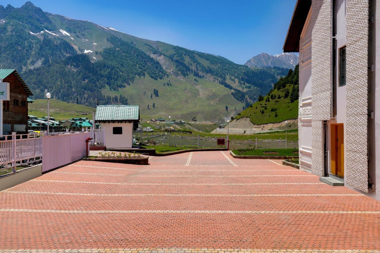 Lemon Tree Hotel, Sonāmarg Kültér fotó